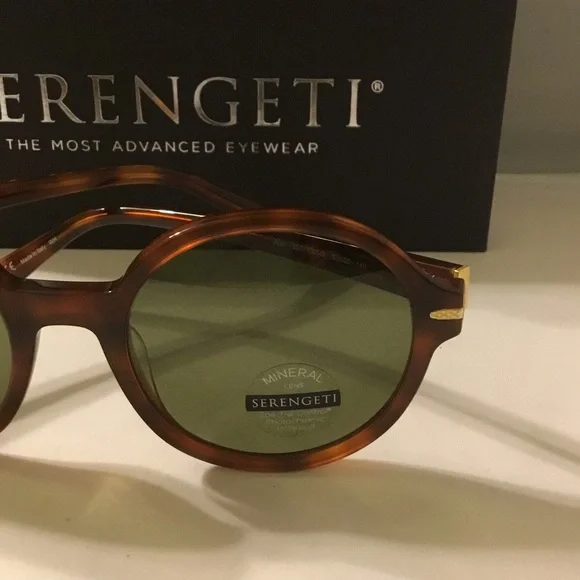 Serengeti Joan Tortoise Sunglasses Polarized  with Green Lenses Women. Serengeti Joan Sunglasses -SS577001, SS577002, SS577003  main image 4